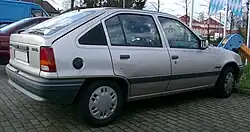 Opel Kadett 5-door (1989–1995)