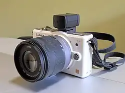 Panasonic Lumix G Vario 14-42mm f/3.5-5.6 Asph., Mega O.I.S.