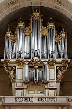 Organ with case designed by Hardouin-Mansart