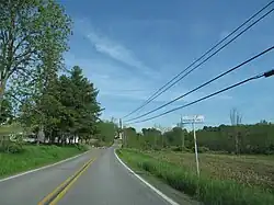 PA 305 entering the Barree Township village of Manor Hill