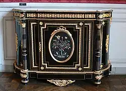 Chest in Napoleon&nbsp;III style, with polychrome floral decoration