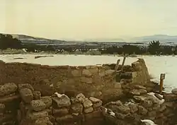 Kiva and ruins on top of mesa