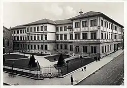Image 18A high school in Milan in the 1920s (from History of education)