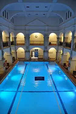 Swimming pool (29&nbsp;°C)