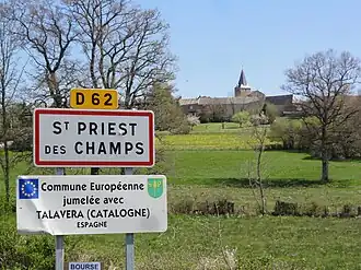 A general view of Saint-Priest-des-Champs