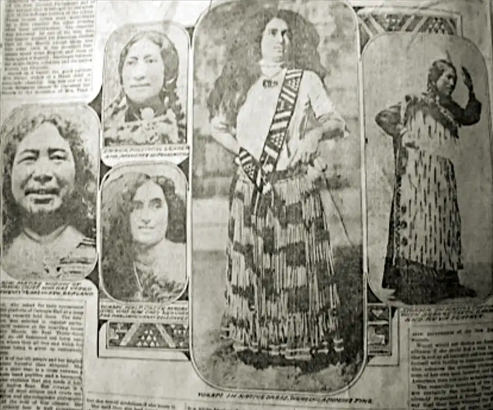 Press photo of a group of people aboard a boat.