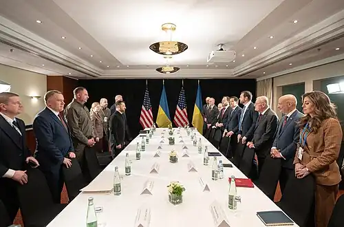 Ukraine and US delegations meet