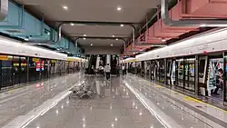 Line 11 Platforms at Huaqiang South Station