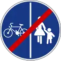III-25 End of segregated path for pedestrians and bicycles.