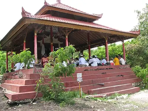 A temple where the Patih Kebo Iwa&nbsp;[id] is honored.