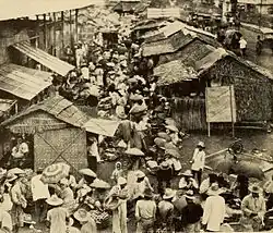 A market in Iloilo, in the 1910s.