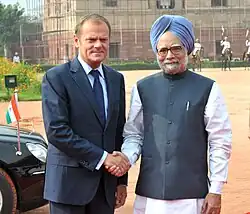 Tusk with Indian Prime Minister Manmohan Singh in 2010
