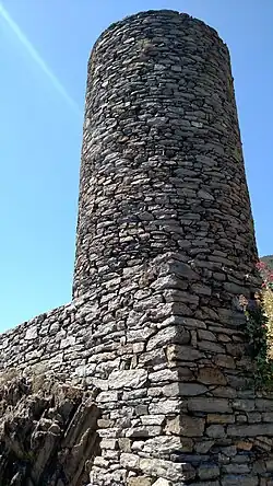 A round stone tower