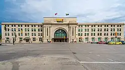 View of Union Station from Broadway (2017)
