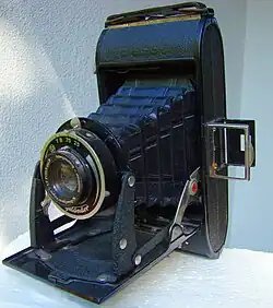 1935 model with Voigtar 10.5&nbsp;cm f/7.7 lens