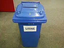 A recycling bin as ballot box for the 2017 German federal election; Central Electoral Office of the City of Bochum