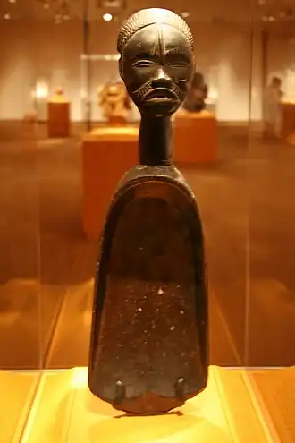 Image 28Liberian ceremonial spoon (from Culture of Liberia)