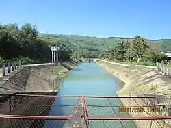 Sông Vệ damn in Nghĩa Hành District (Nghĩa Hành)