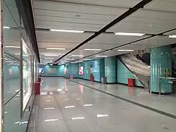 North and south concourse passageway