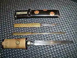 Edo period yari (spear) tantō in koshirae. A spearhead converted to use as a tantō.