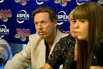 Yes en Conferencia de Prensa 2010-11-30 (5252488826).jpg