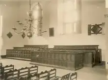 Photo of the ministers' seating, around 1920.